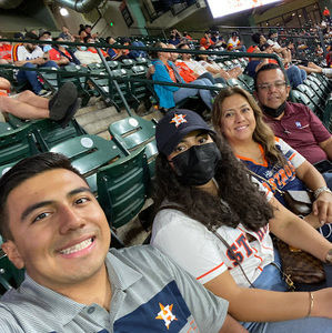 Meet your Posher, Enrique